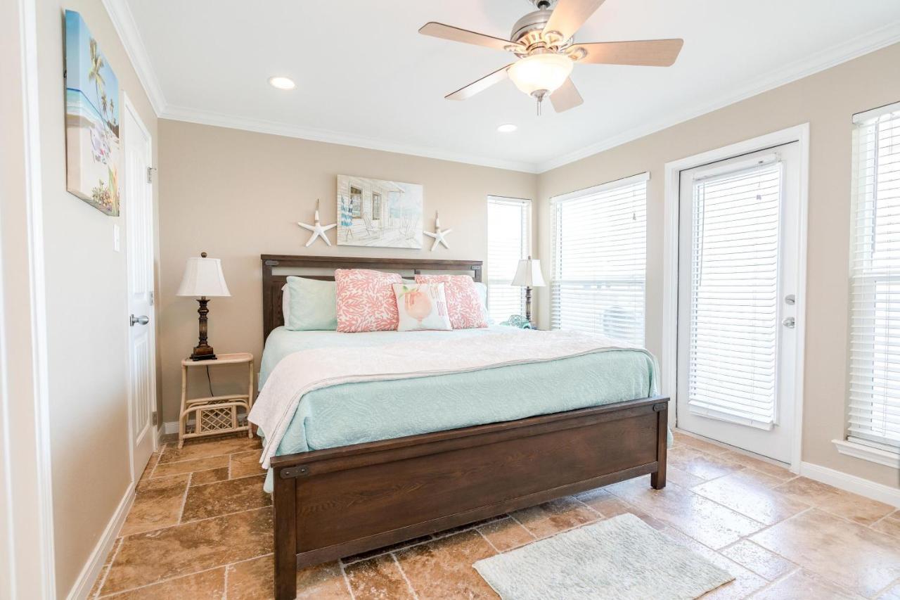 Steps To Pool And Beachamazing Views From Two Balconies Galveston Exterior foto