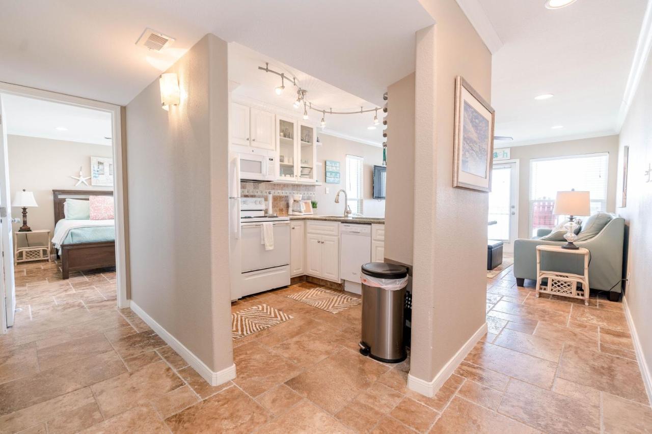 Steps To Pool And Beachamazing Views From Two Balconies Galveston Exterior foto